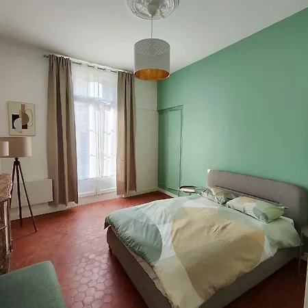 Beautiful & Loft In Center Безье