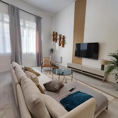 Beautiful & Loft In Center Безье