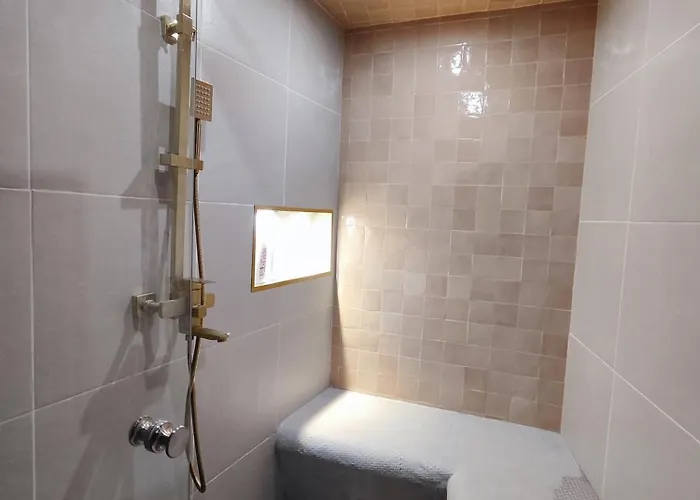 Beautiful & Loft In Center Διαμέρισμα Μπεζιέ