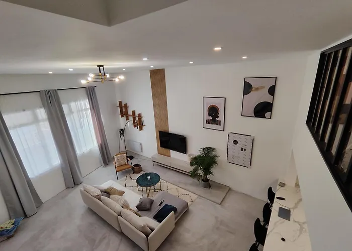 Διαμέρισμα Beautiful & Loft In Center
